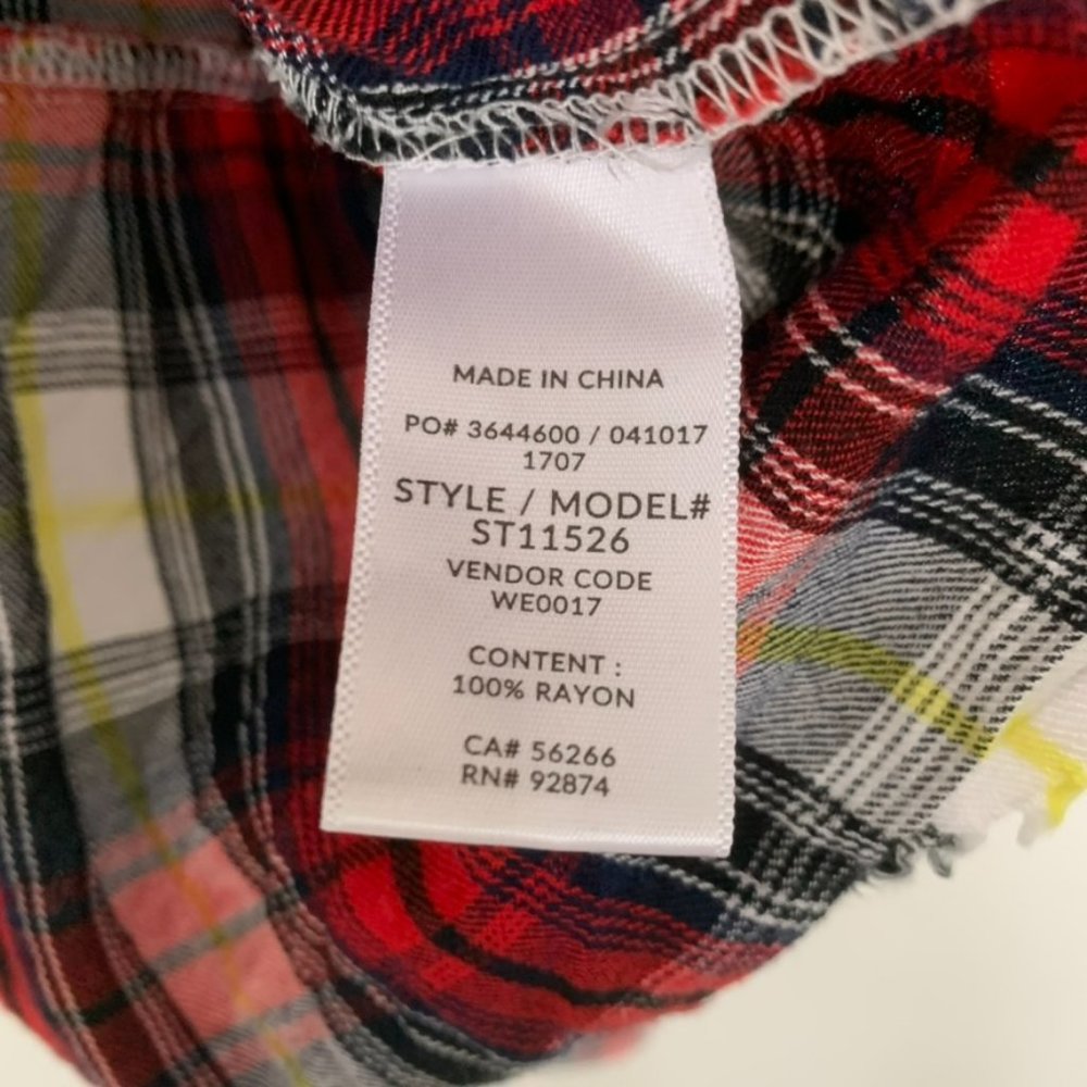 Splended Ruffle Bottom Flannel - Picture 5 of 5